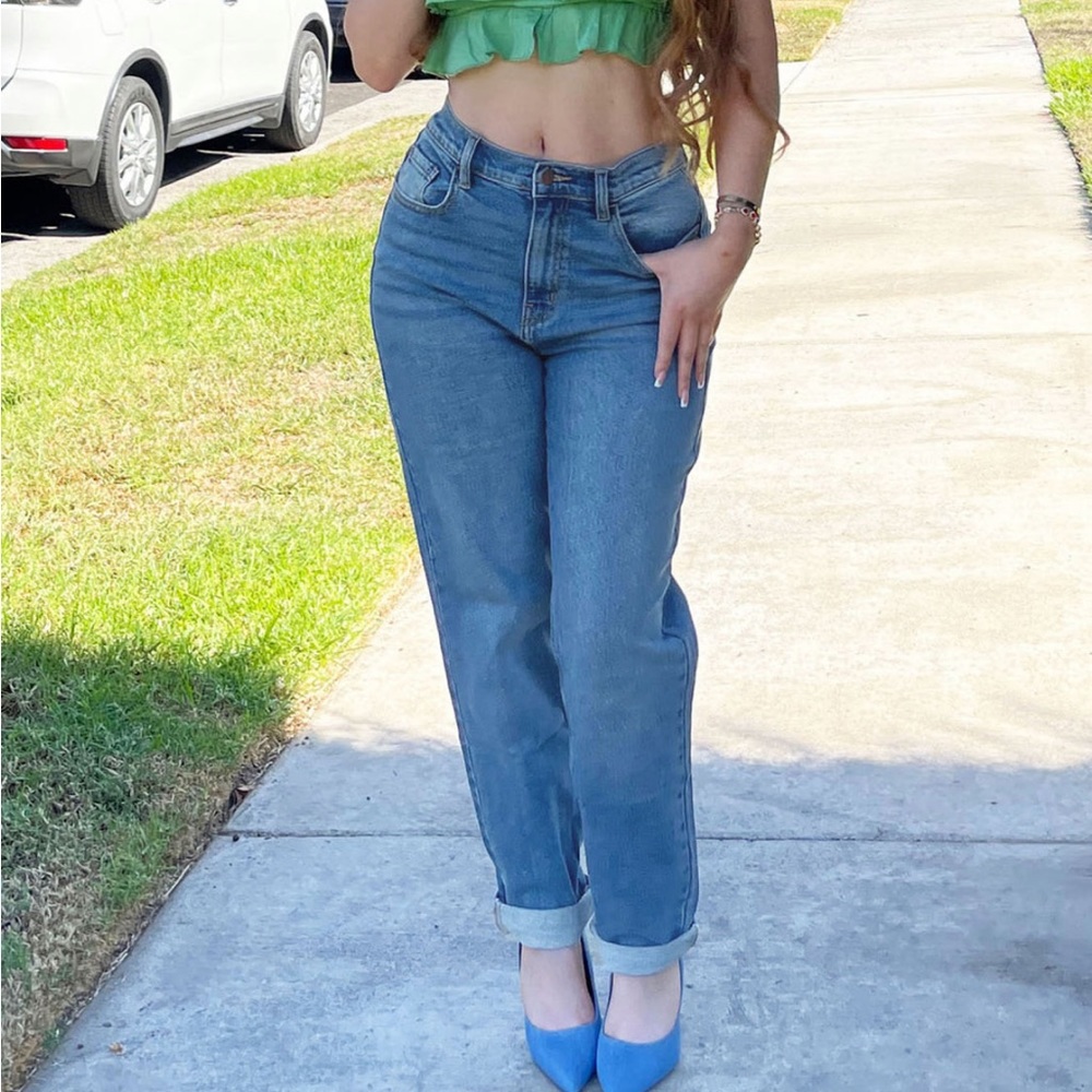 Fashion Nova jeans size 7